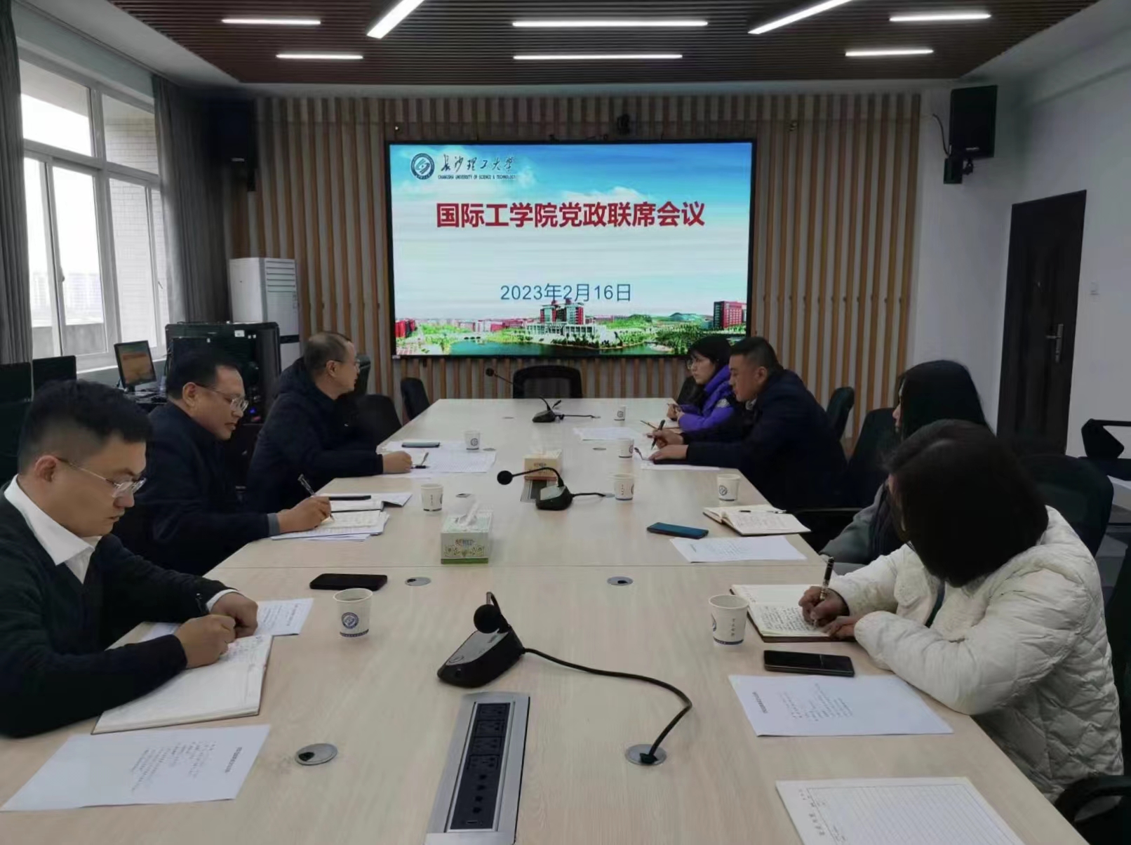 2025年新澳门原料网站