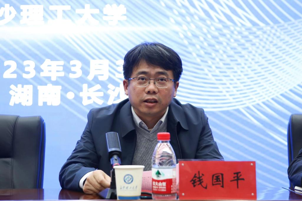 2025年新澳门原料网站