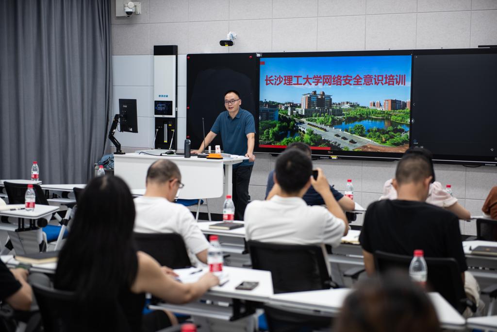 2025年新澳门原料网站