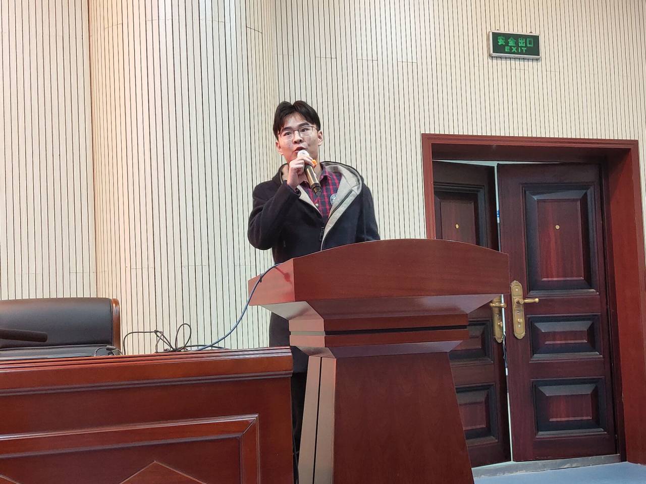 2025年新澳门原料网站