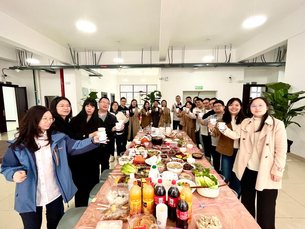 2025年新澳门原料网站