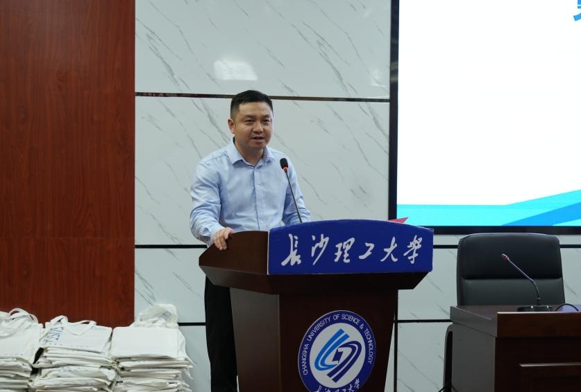 2025年新澳门原料网站