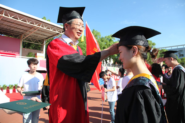 2025年新澳门原料网站