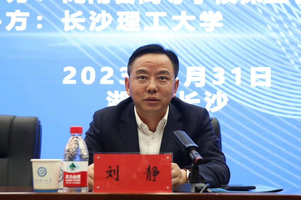 2025年新澳门原料网站