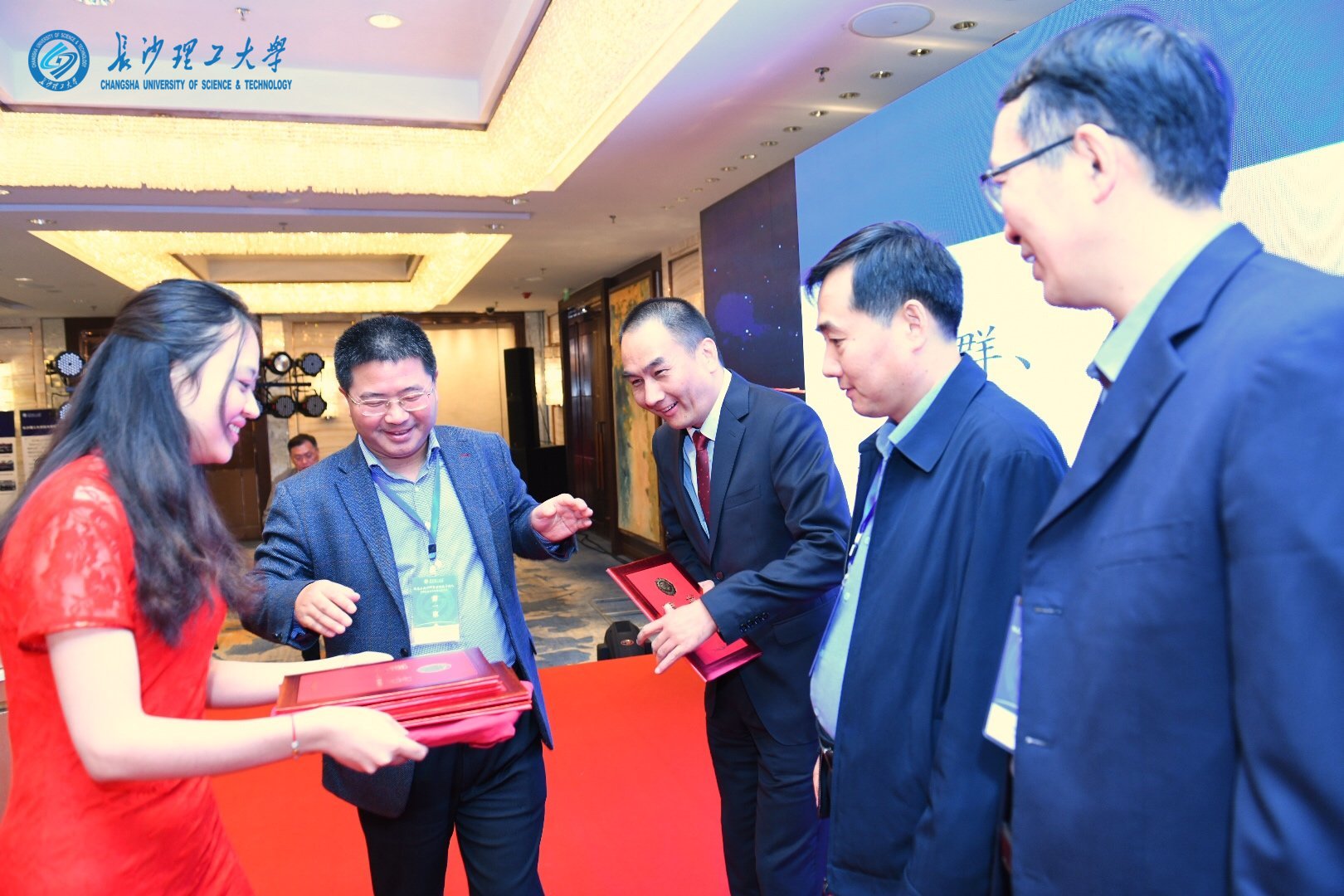 2025年新澳门原料网站