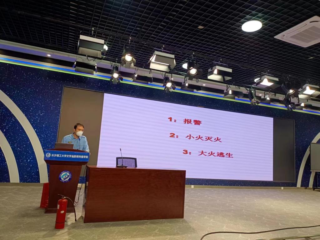 2025年新澳门原料网站