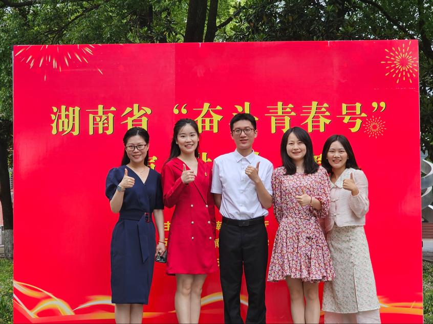 2025年新澳门原料网站