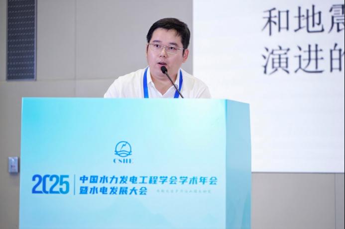 2025年新澳门原料网站