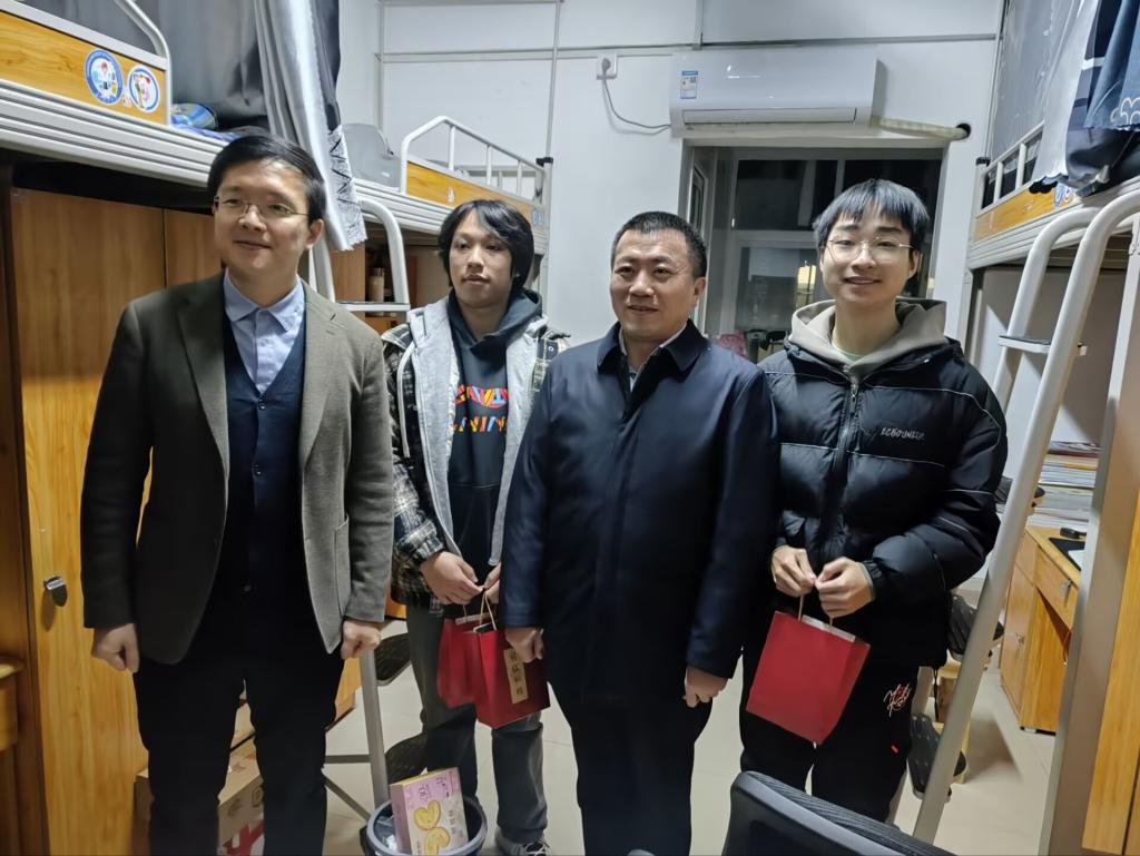 2025年新澳门原料网站