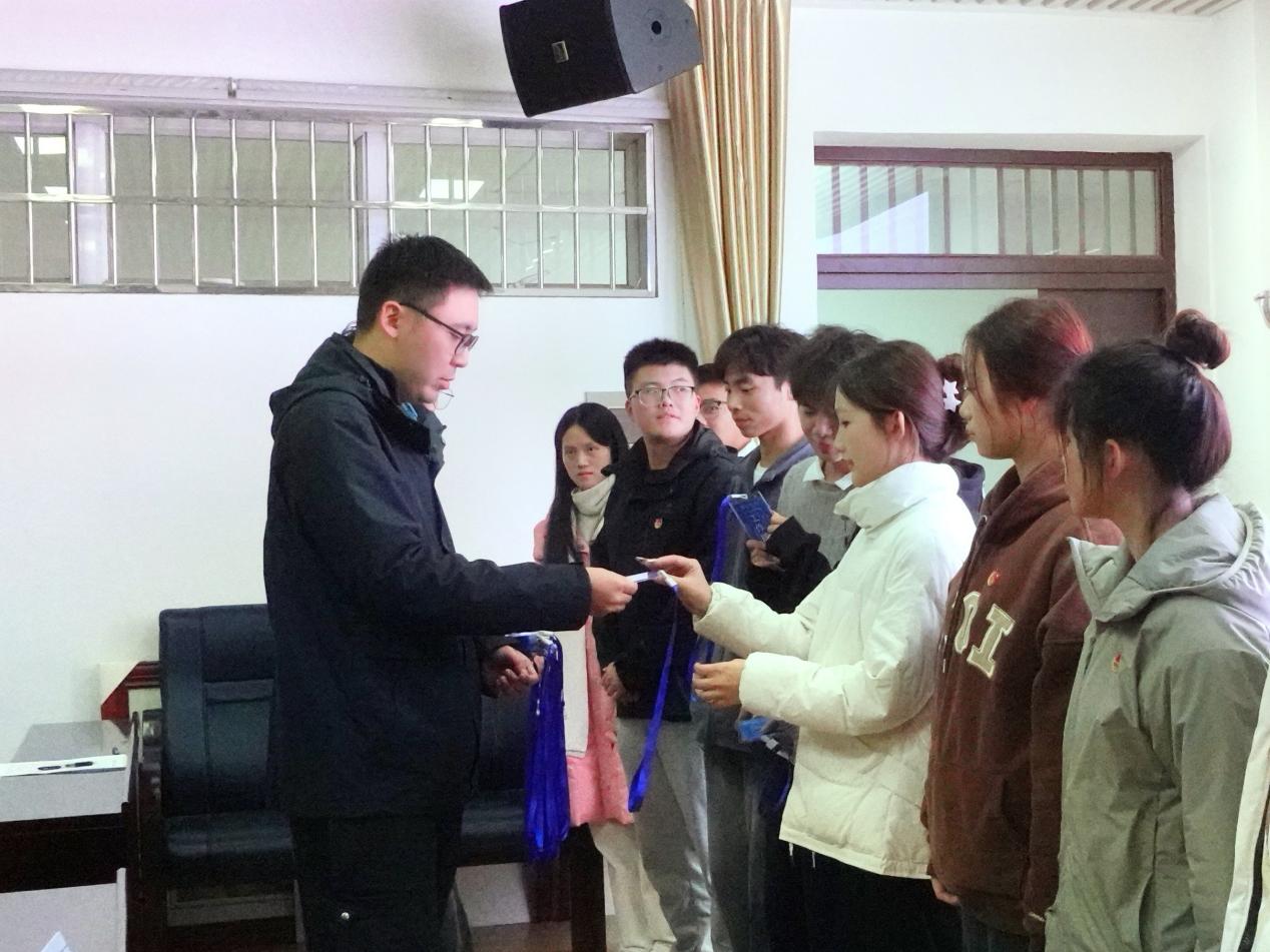 2025年新澳门原料网站