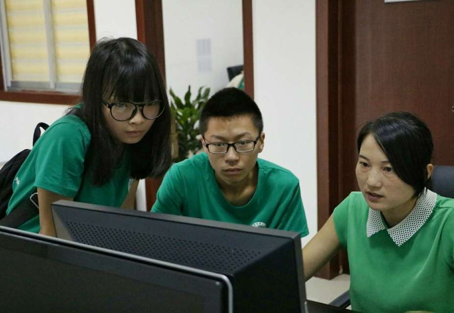 2025年新澳门原料网站