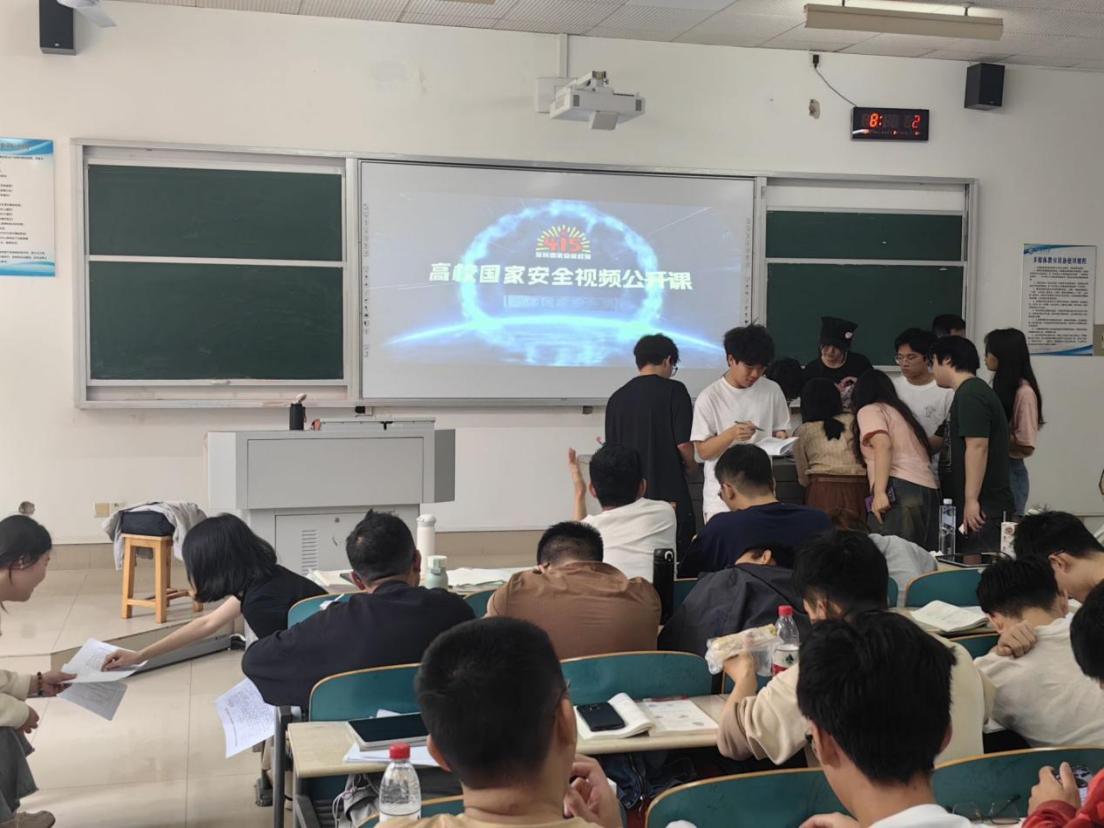 2025年新澳门原料网站