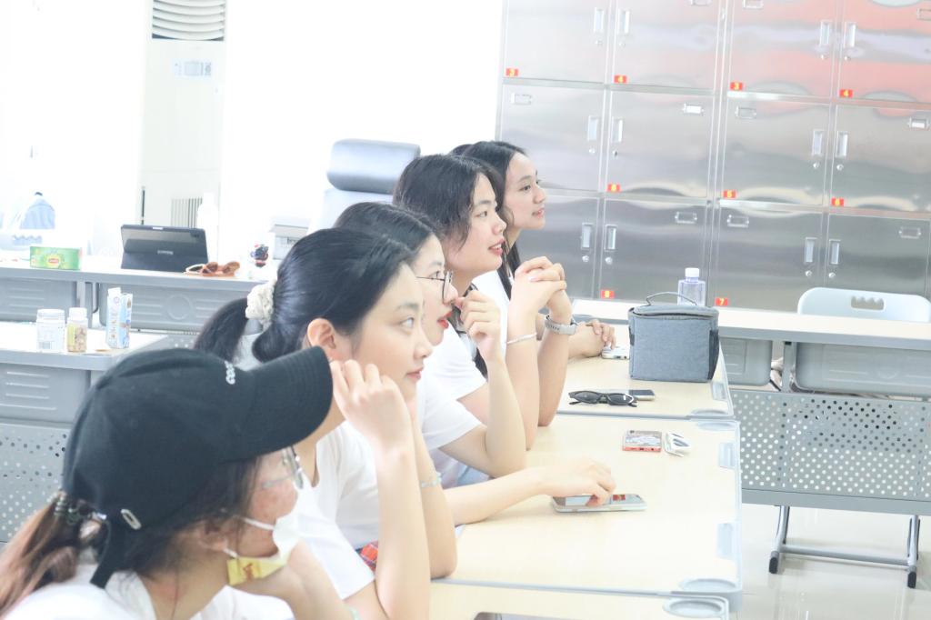 2025年新澳门原料网站