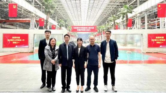 2025年新澳门原料网站