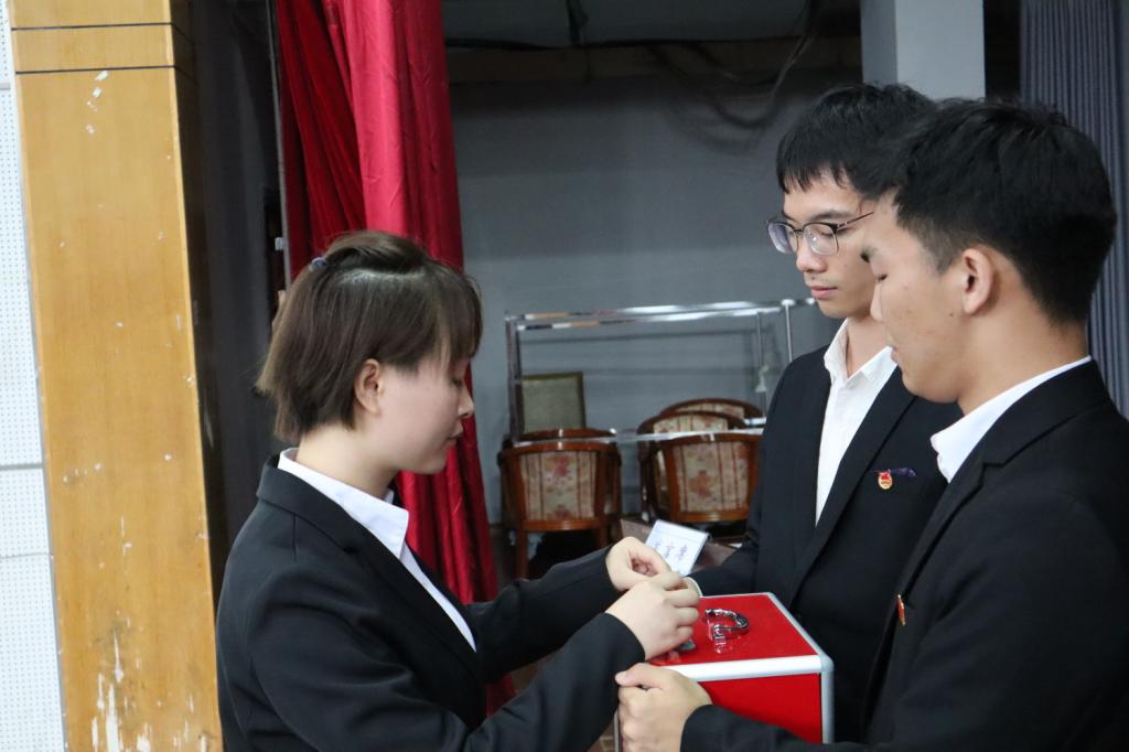 2025年新澳门原料网站