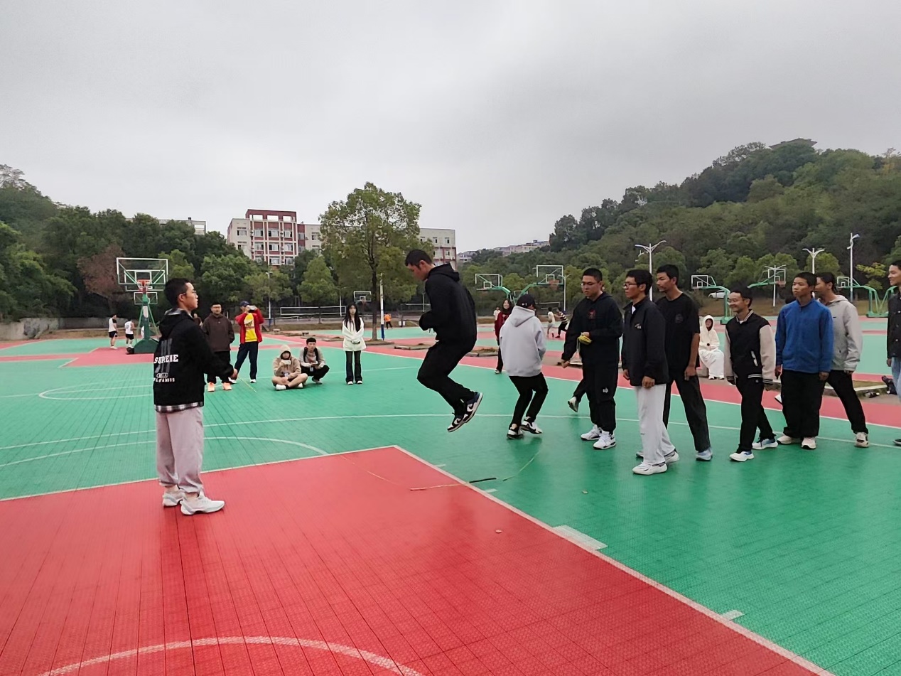 2025年新澳门原料网站