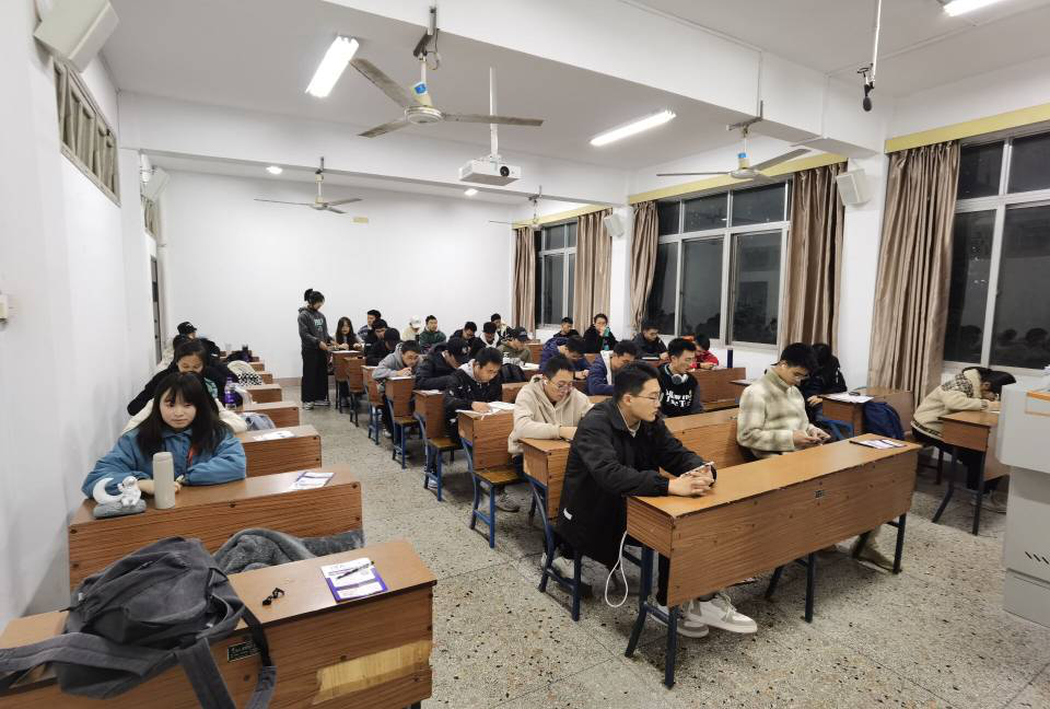 2025年新澳门原料网站