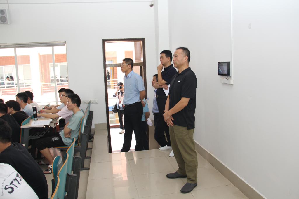 2025年新澳门原料网站