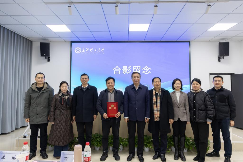 2025年新澳门原料网站